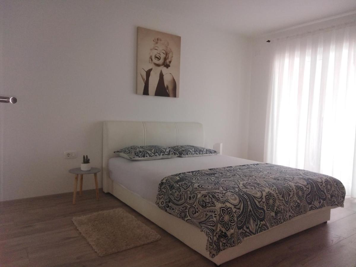 Apartmani Biba Novi Vinodolski Exteriör bild