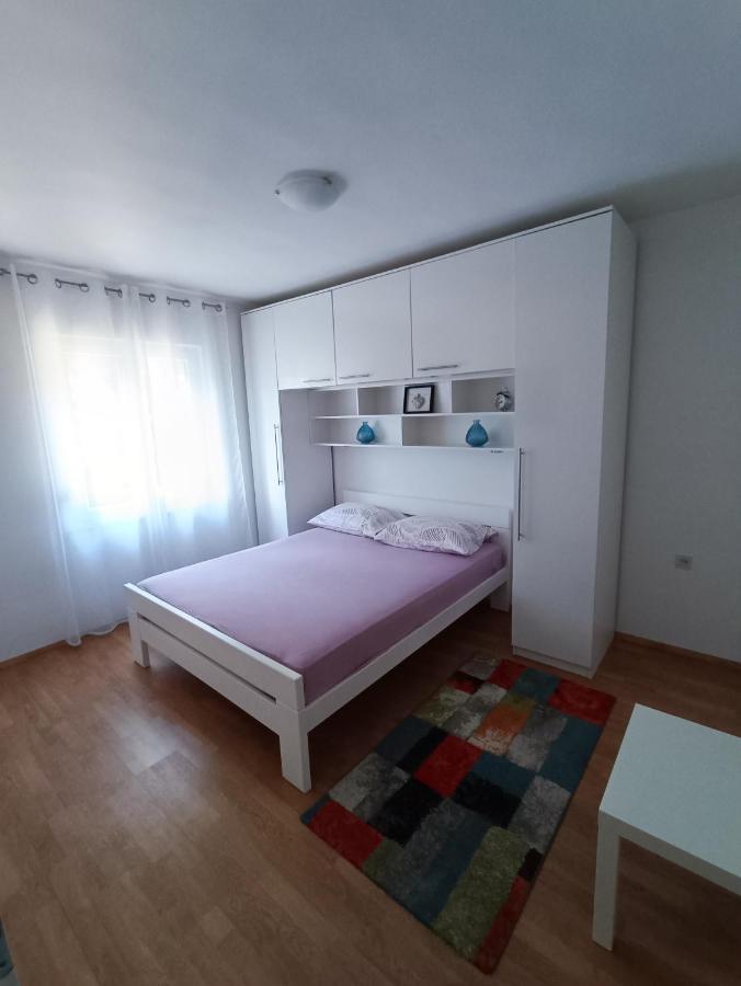 Apartmani Biba Novi Vinodolski Exteriör bild